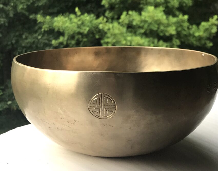 full moon singing bowl